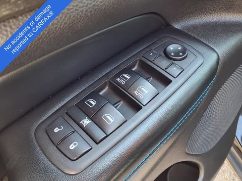 Used 2018 Jeep Grand Cherokee Laredo AWD/4WD image 15