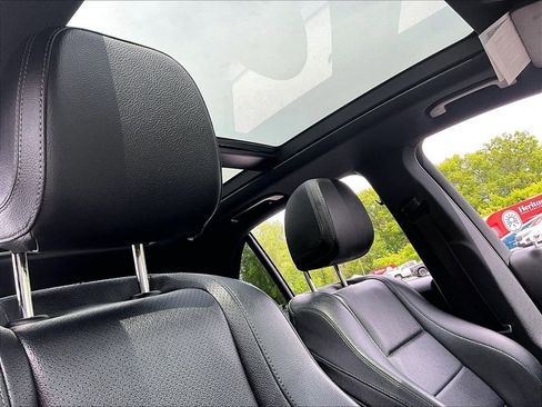 Used 2022 Mercedes-Benz GLE 350 4MATIC image 22