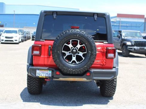Used 2020 Jeep Wrangler Unlimited Rubicon AWD/4WD image 4