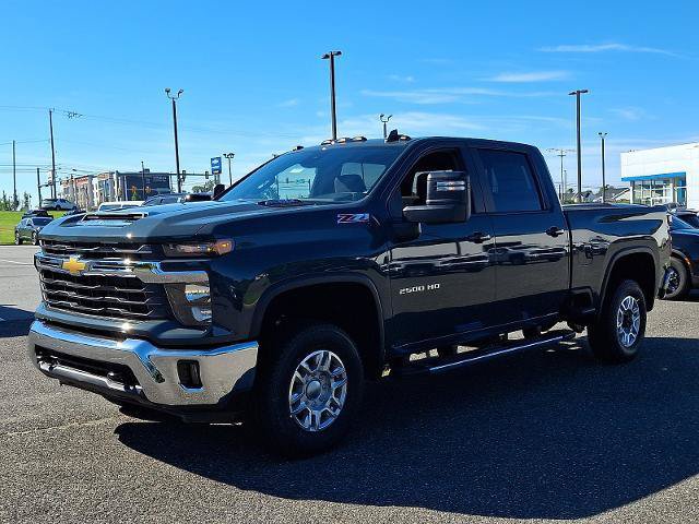 New 2026 Chevrolet Silverado 2500 LT w/ Convenience Package AWD/4WD image 2