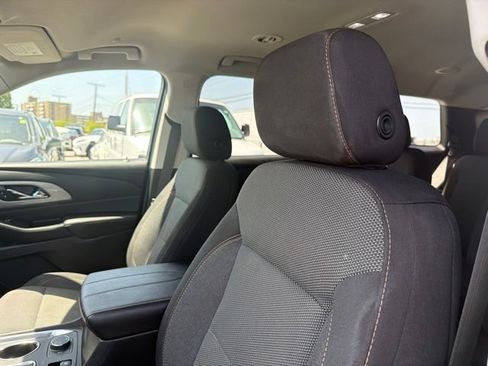 Used 2020 Chevrolet Traverse LT AWD/4WD image 14