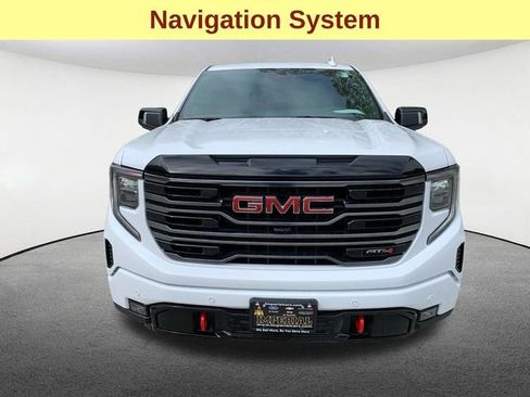 Used 2025 GMC Sierra 1500 AT4 w/ Technology Package AWD/4WD image 4