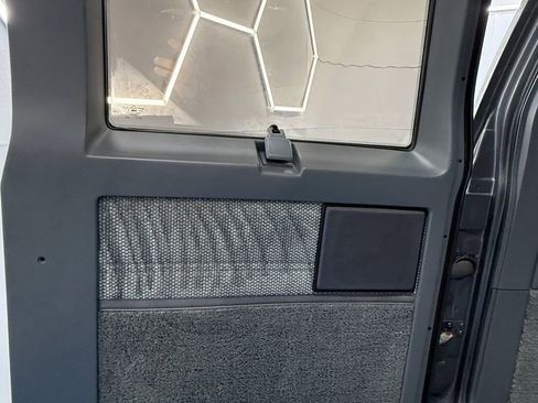 Used 1990 Chevrolet Astro LT image 40