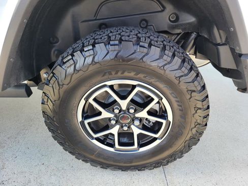 New 2025 Jeep Wrangler Unlimited Rubicon image 20