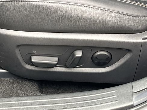 Certified 2025 MAZDA CX-50 2.5 Hybrid w/ Premium Plus Pkg image 12