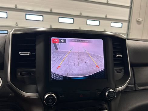 Used 2024 RAM 2500 Big Horn w/ Bed Utility Group image 25