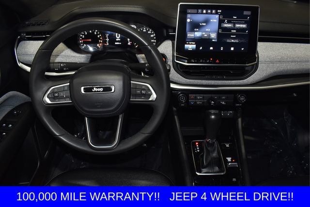 Used 2024 Jeep Compass Latitude AWD/4WD image 25