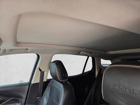 Used 2019 GMC Terrain Denali w/ Advanced Safety Package AWD/4WD image 14