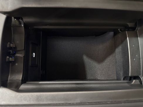 Used 2025 Mercedes-Benz E 350 4MATIC Sedan image 26