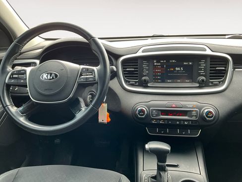 Used 2020 Kia Sorento LX w/ LX I4 Convenience Package image 12