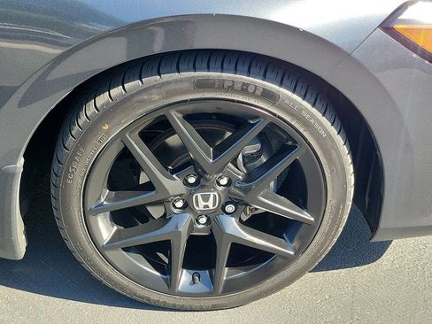 Used 2023 Honda Civic Sport image 6