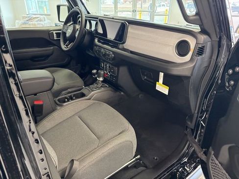 New 2026 Jeep Gladiator Willys image 16
