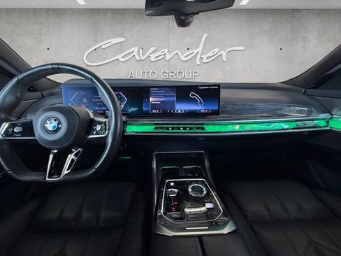 Used 2025 BMW 740i RWD image 20