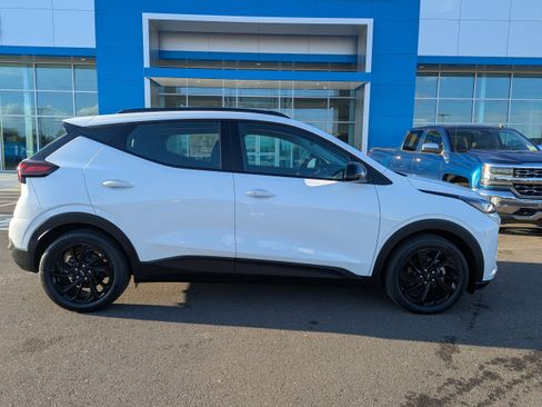 New 2027 Chevrolet Bolt RS FWD image 28