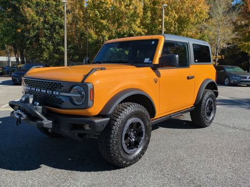 Used 2021 Ford Bronco Badlands image 2