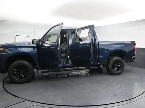 Used 2021 Chevrolet Silverado 1500 LT Trail Boss w/ Convenience Package II AWD/4WD image 33