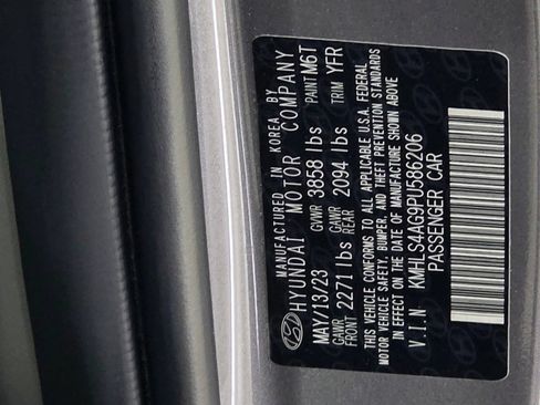 Used 2023 Hyundai Elantra SEL w/ Convenience Package FWD image 35