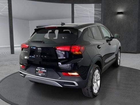 Used 2025 Buick Encore GX Preferred w/ Comfort Package AWD/4WD image 3