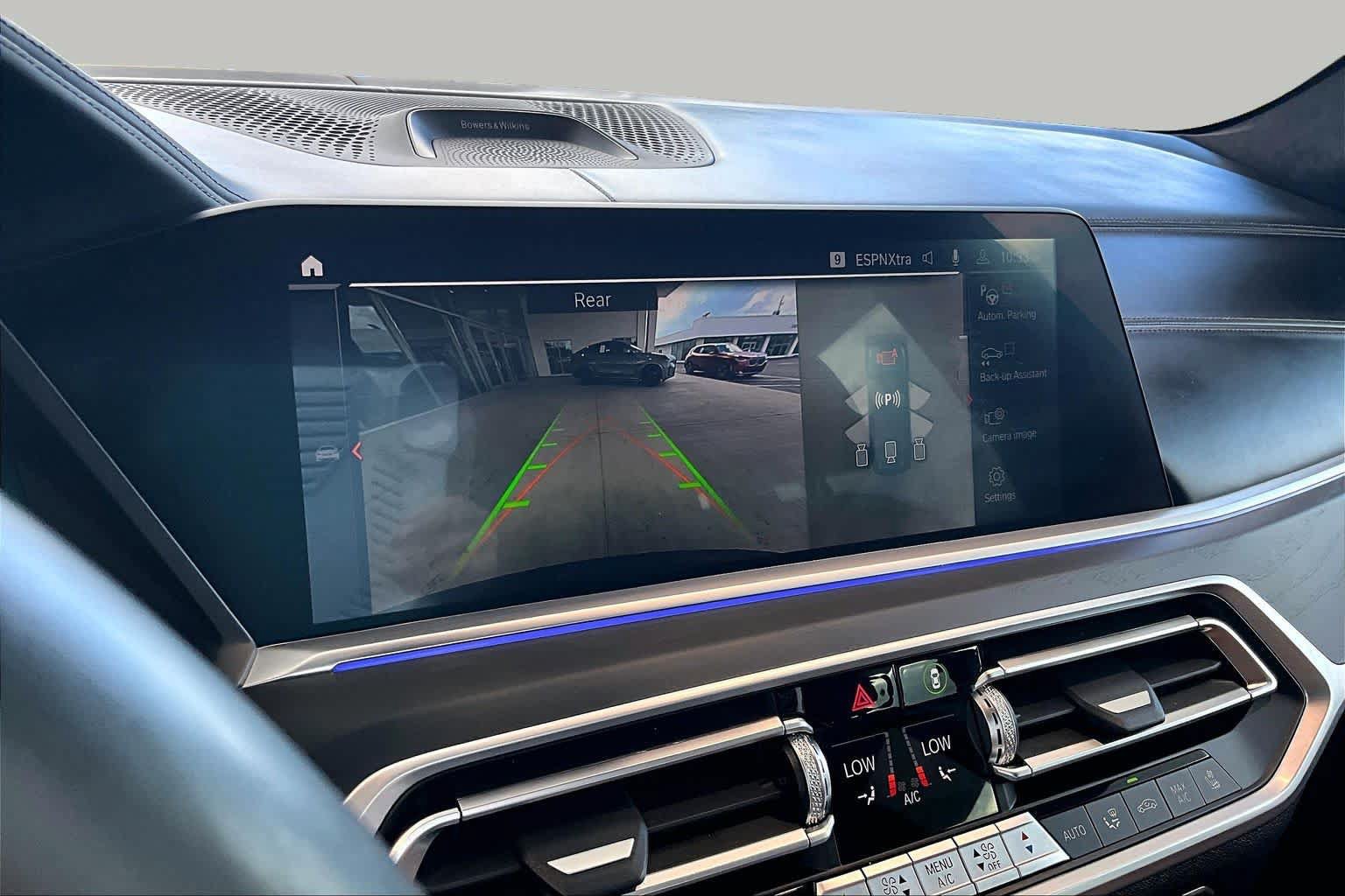 Used 2022 BMW X7 M50i AWD/4WD image 28