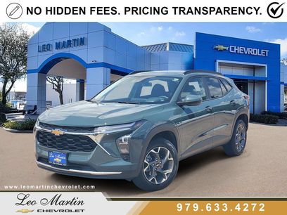 Used 2025 Chevrolet Trax LT w/ Driver Confidence Package