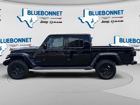Used 2023 Jeep Gladiator Overland AWD/4WD image 8