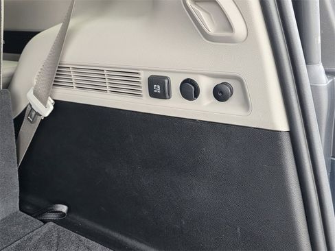 Used 2024 Jeep Wagoneer 4WD image 33