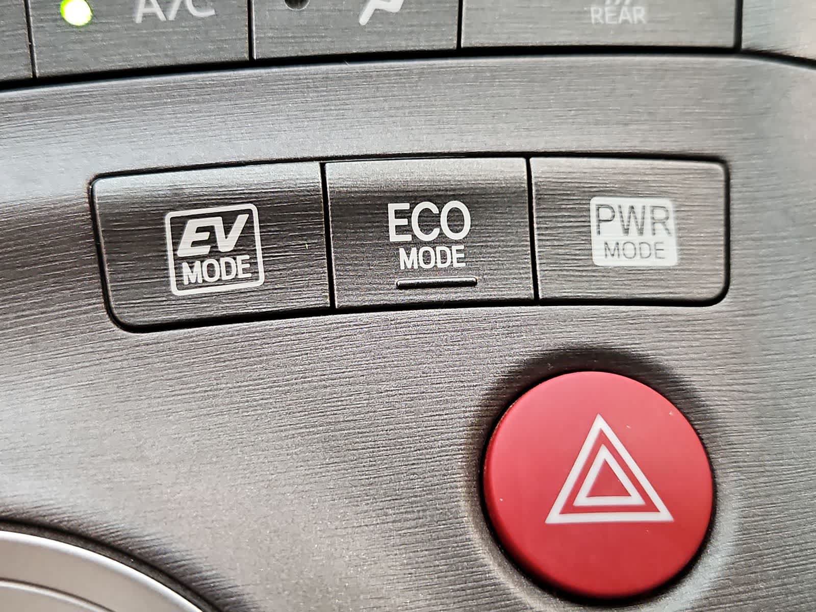 Used 2014 Toyota Prius Three FWD image 28