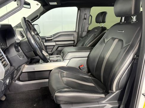 Used 2018 Ford F150 Platinum w/ Equipment Group 701A Luxury AWD/4WD image 11