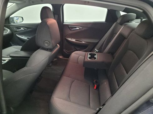 Used 2025 Chevrolet Malibu LT FWD image 18