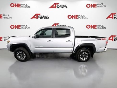Certified 2021 Toyota Tacoma TRD Off-Road AWD/4WD image 5