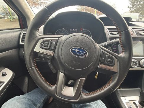 Used 2017 Subaru Crosstrek 2.0i Premium AWD/4WD image 17