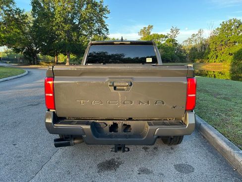 Certified 2025 Toyota Tacoma SR5 image 4