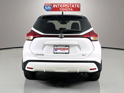 Used 2024 Nissan Kicks SV FWD image 6