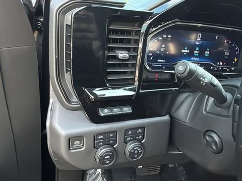 Used 2024 Chevrolet Silverado 1500 ZR2 w/ Technology Package AWD/4WD image 22