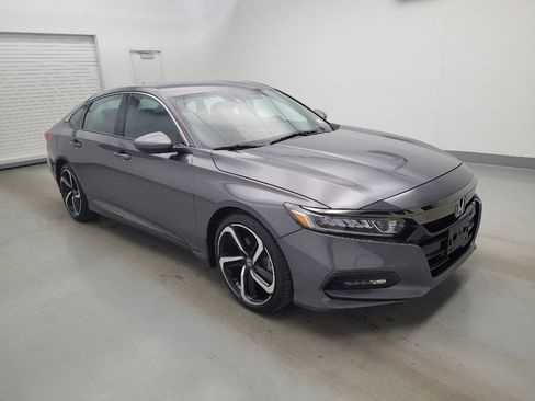 Used 2019 Honda Accord Sport image 11
