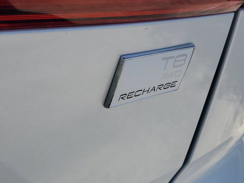 Used 2024 Volvo XC60 T8 Core w/ Protection Package Premier AWD/4WD image 8