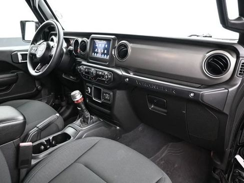 Used 2022 Jeep Wrangler Unlimited Sport AWD/4WD image 10