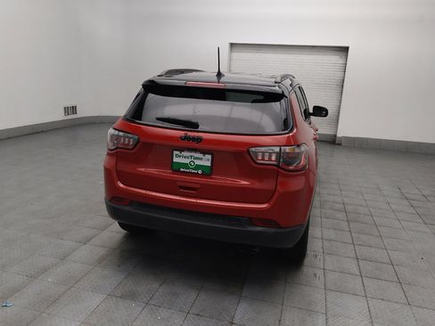 Used 2019 Jeep Compass Latitude FWD image 7