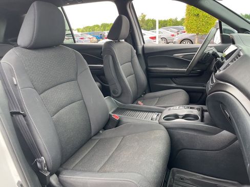 Used 2021 Honda Passport Sport image 28