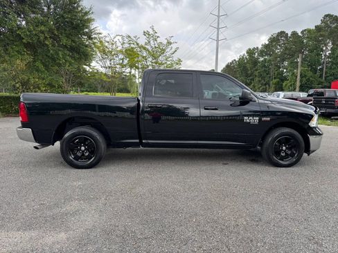 Used 2019 RAM 1500 Classic SLT image 13
