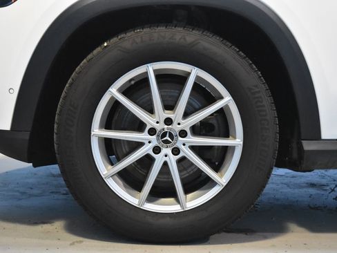 Used 2024 Mercedes-Benz GLE 450e 4MATIC image 27