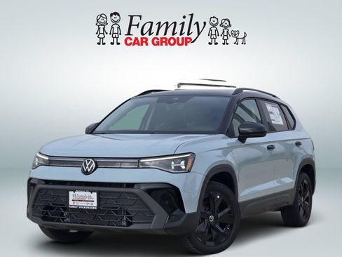 New 2026 Volkswagen Taos SE FWD image 1