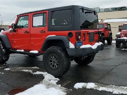 Used 2018 Jeep Wrangler Unlimited Sport image 6