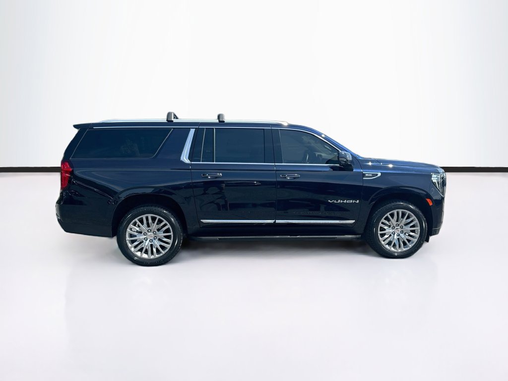 Used 2024 GMC Yukon XL SLT w/ SLT Premium Package AWD/4WD image 11