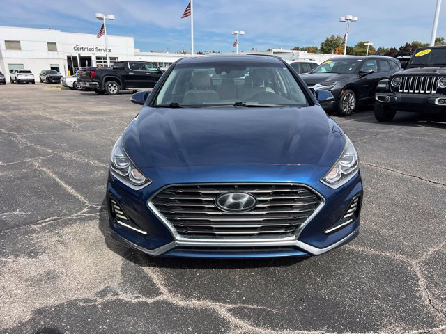 Used 2018 Hyundai Sonata Limited w/ Limited Ultimate Package 03 FWD image 2