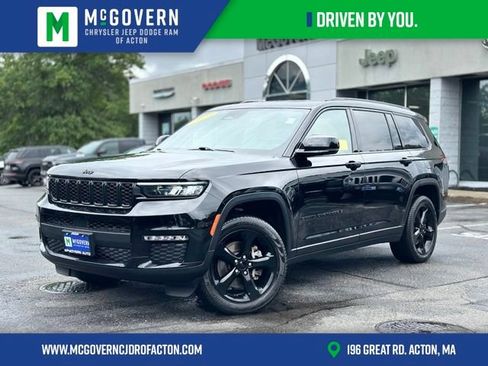 Used 2023 Jeep Grand Cherokee L Limited w/ Black Appearance Package AWD/4WD image 1