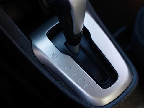 Used 2017 Chevrolet Sonic LT FWD image 21