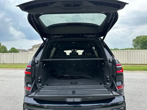 Certified 2025 BMW X7 xDrive40i w/ M Sport Package AWD/4WD image 22