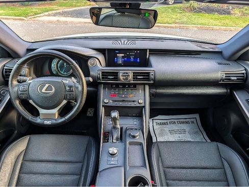 Used 2019 Lexus IS 300 F Sport w/ F Sport Package AWD/4WD image 26