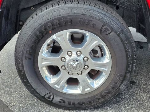 Used 2024 RAM 2500 Big Horn w/ Sport Appearance Package AWD/4WD image 7